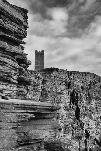 The Kitchener Memorial, Birsay, Orkney - photograph (c) 2016 David Bailey (not the)