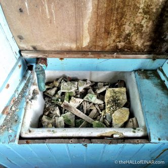 Baby Butler Sink - The Hall of Einar - photograph (c) 2016 David Bailey (not the)