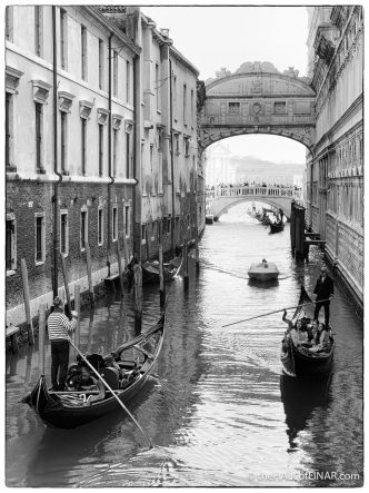 Venice Bridge of Sighs - The Hall of Einar - photograph (c) David Bailey (not the)