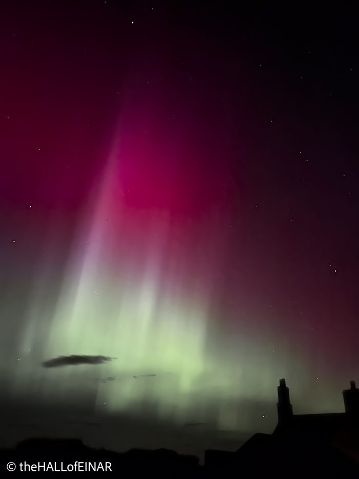Aurora borealis - The Hall of Einar - photograph © David Bailey (not the)