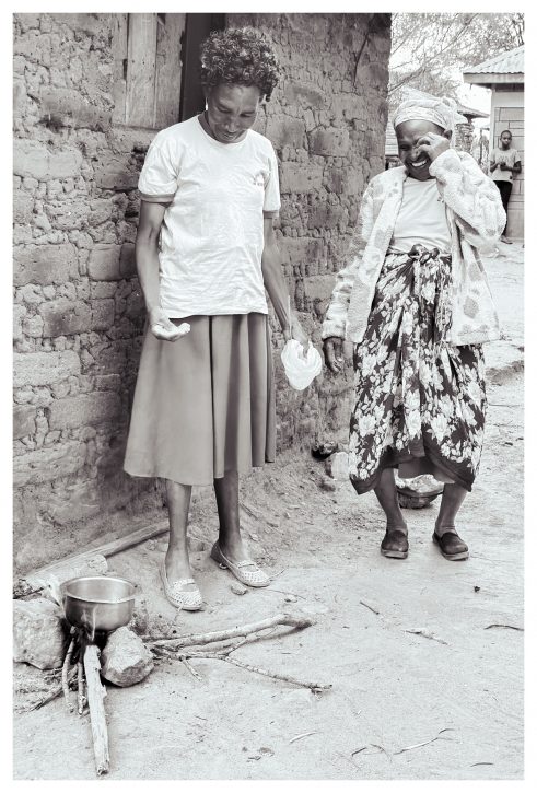 Kithoto Women Group - The Hall of Einar - photograph © David Bailey (not the)