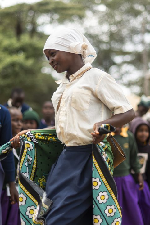 Kenya Connect - Reading Road Rally - The Hall of Einar - photograph © David Bailey (not the)